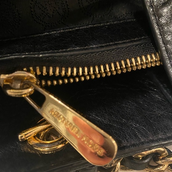 Michael Kors Black Quilted Tote Bag - Picture 7 of 10